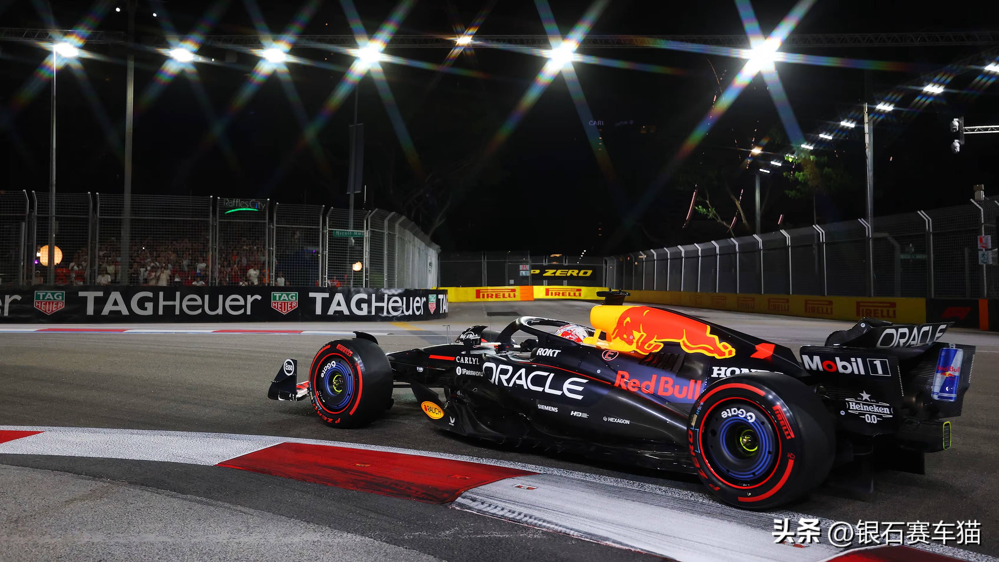 梅赛德斯完胜迈凯伦，佩雷兹点燃赛场