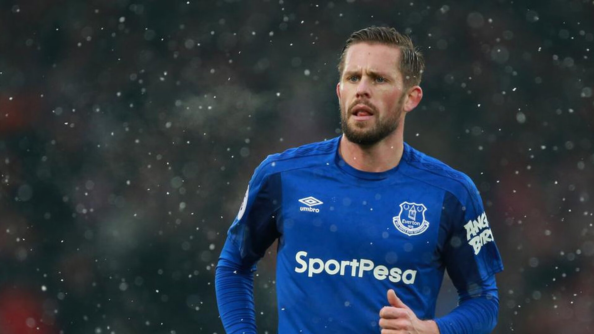 奥亚尔萨瓦尔一锤定音!瑞典球队爆冷击败那不勒斯,欧洲足坛震撼之夜