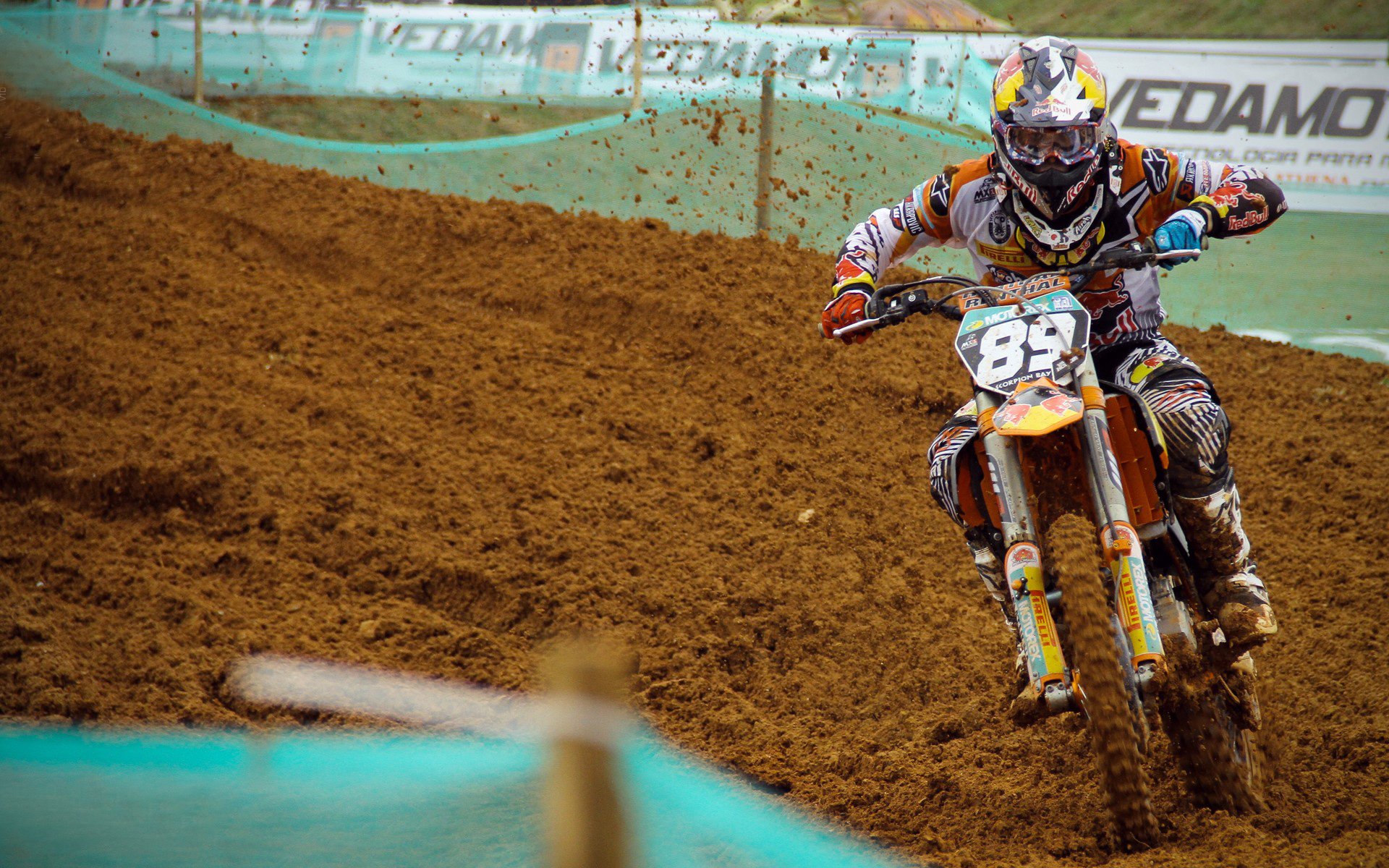 封锁，从伯纳乌到银行家生活球馆的胜利哲学