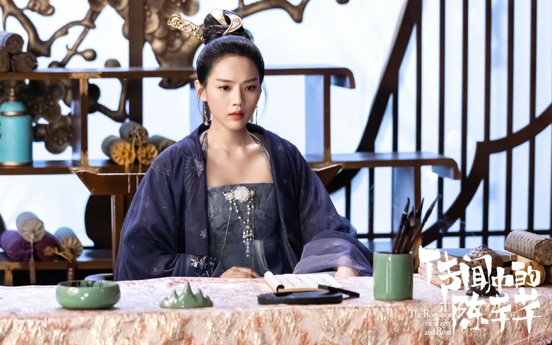 这不仅仅是一篇赛事的报道,而是一次关于唯一性的叙事创作—它捕捉了足球世界里那些无法被复制的瞬间,一场冷门、一个巨星的加冕、以及一个被永远写入历史的夜晚