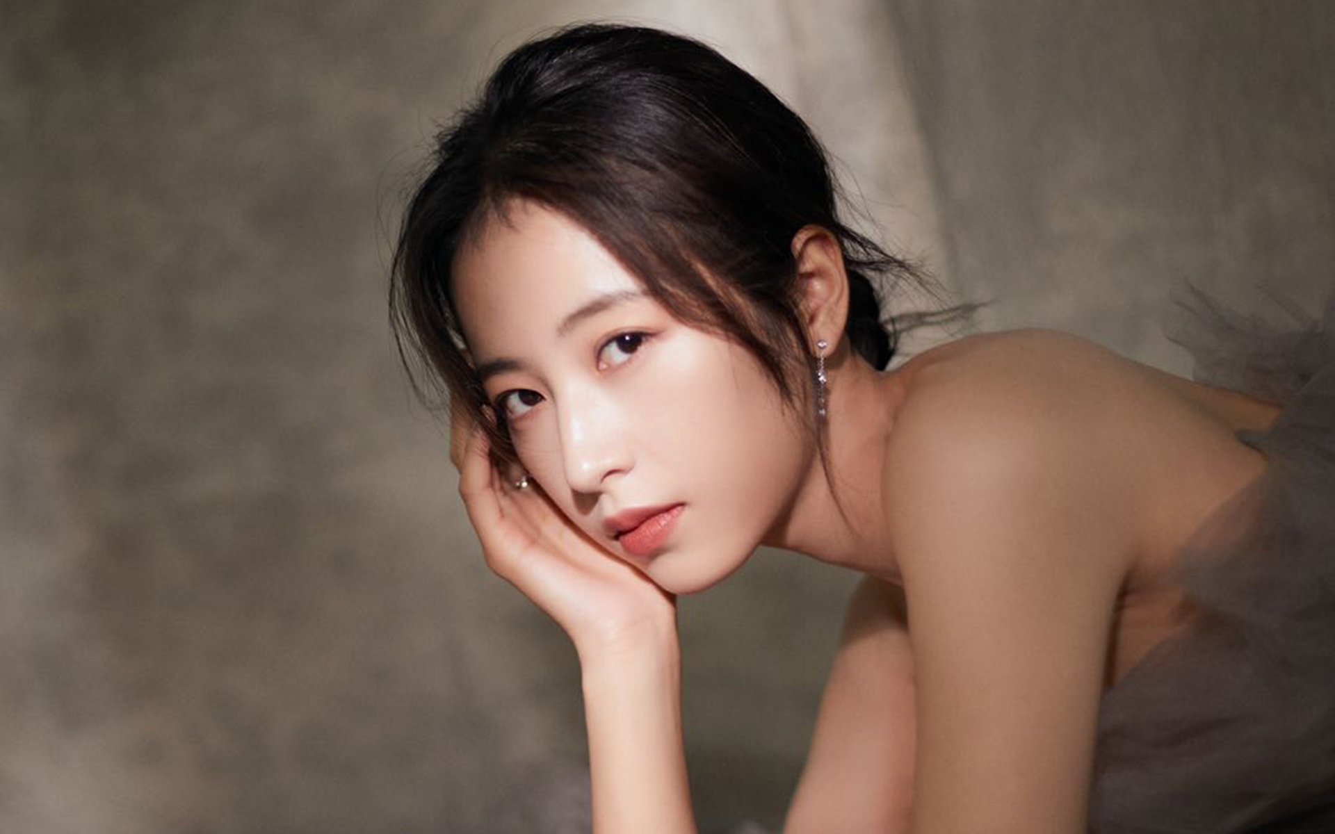 沙漠风暴席卷冰原,奥斯梅恩引领伊拉克上演史诗级碾压,E组悬念一夜终结