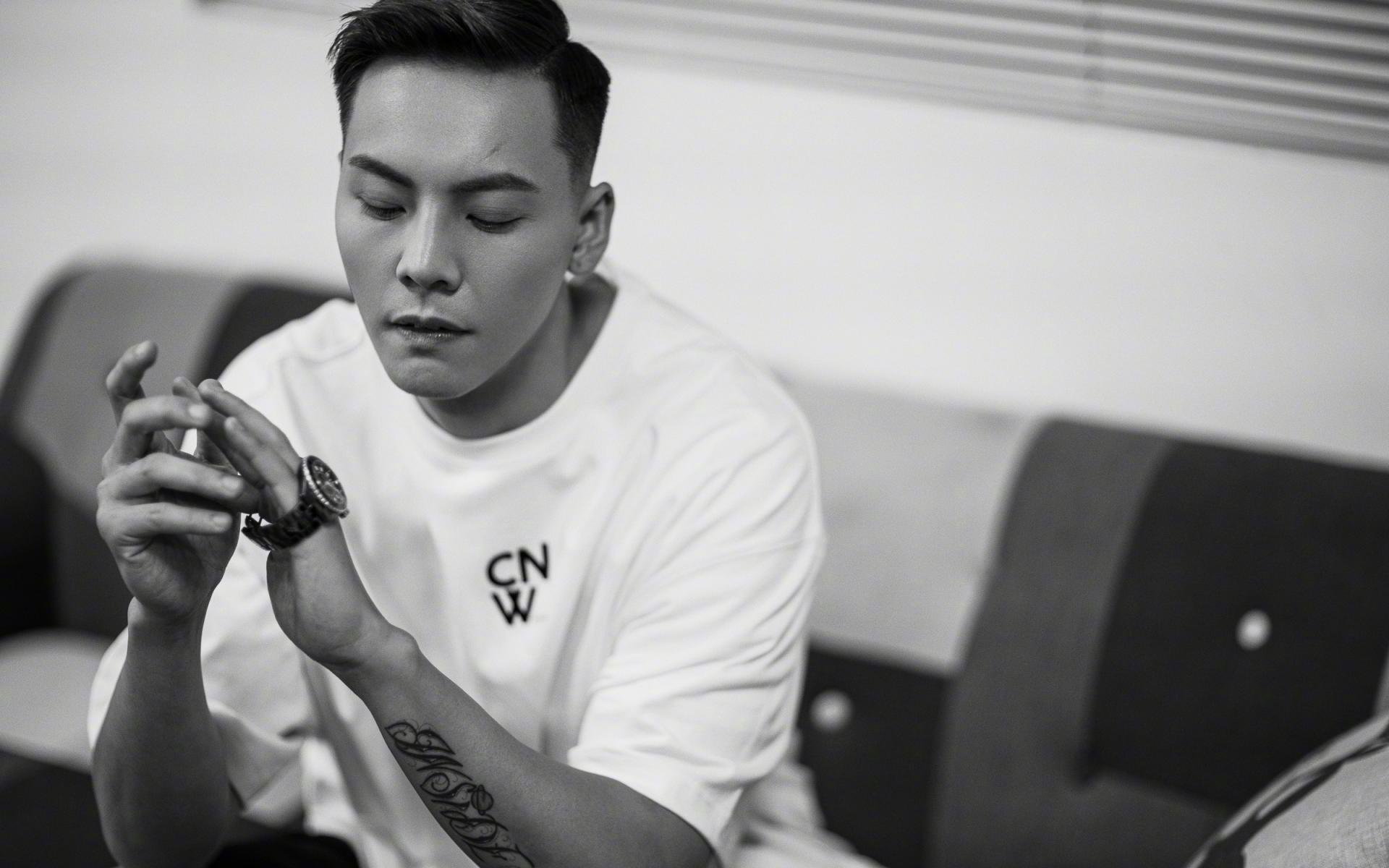 三色箭镞破阿尔卑斯红墙,吉鲁的致命一击与H组那场唯一的永恒